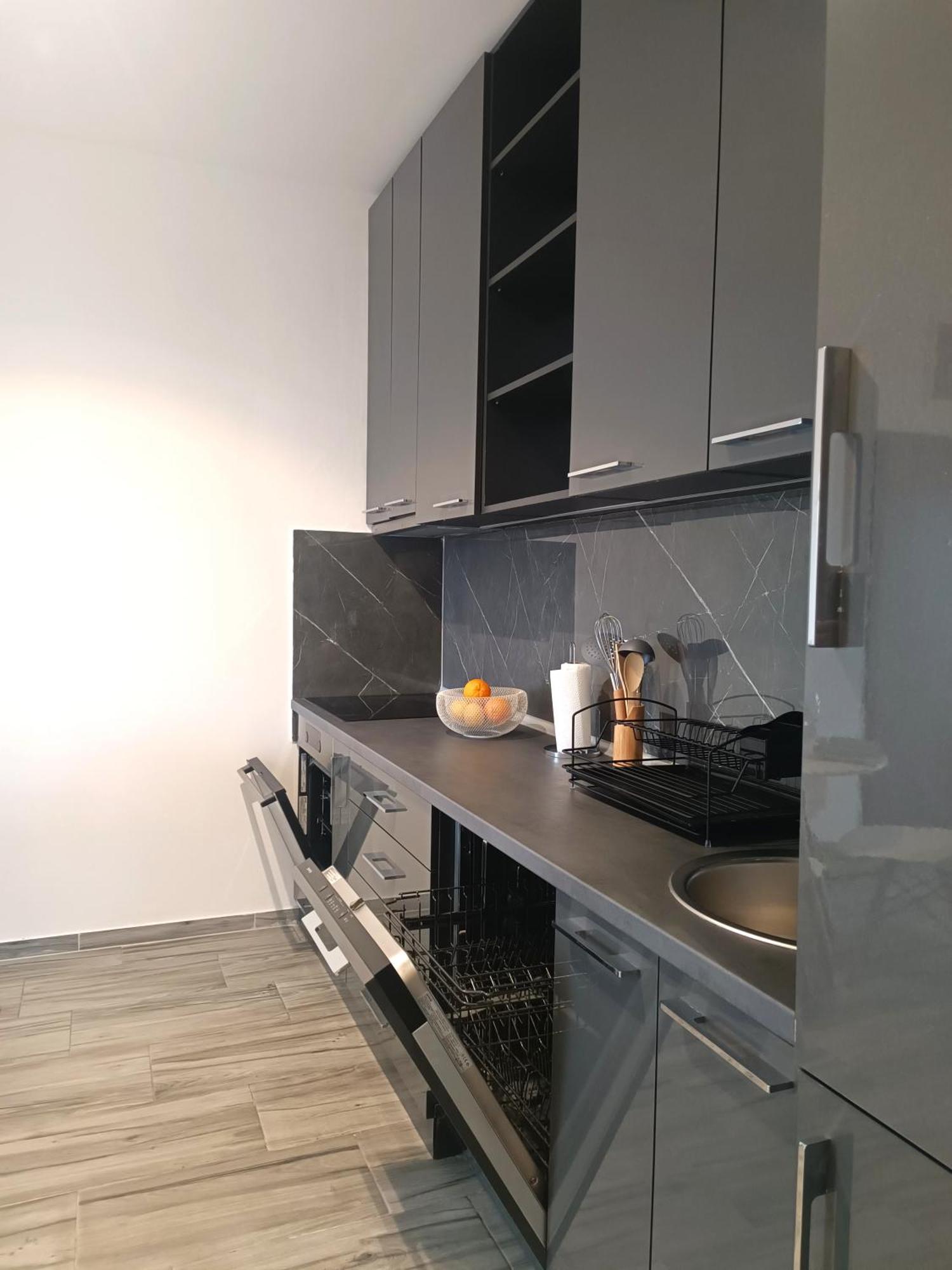 Eden Apartments 티바트 외부 사진