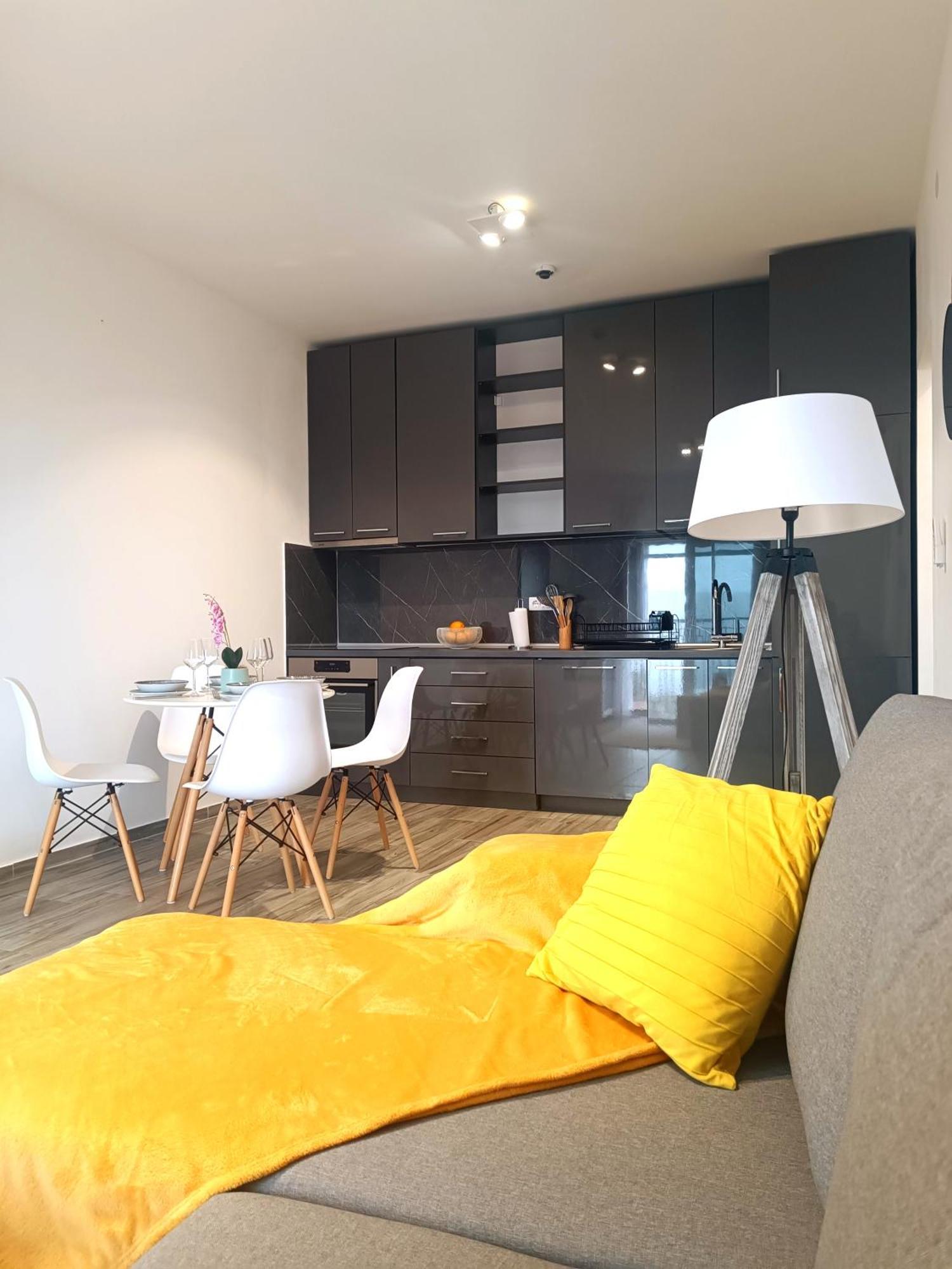 Eden Apartments 티바트 외부 사진